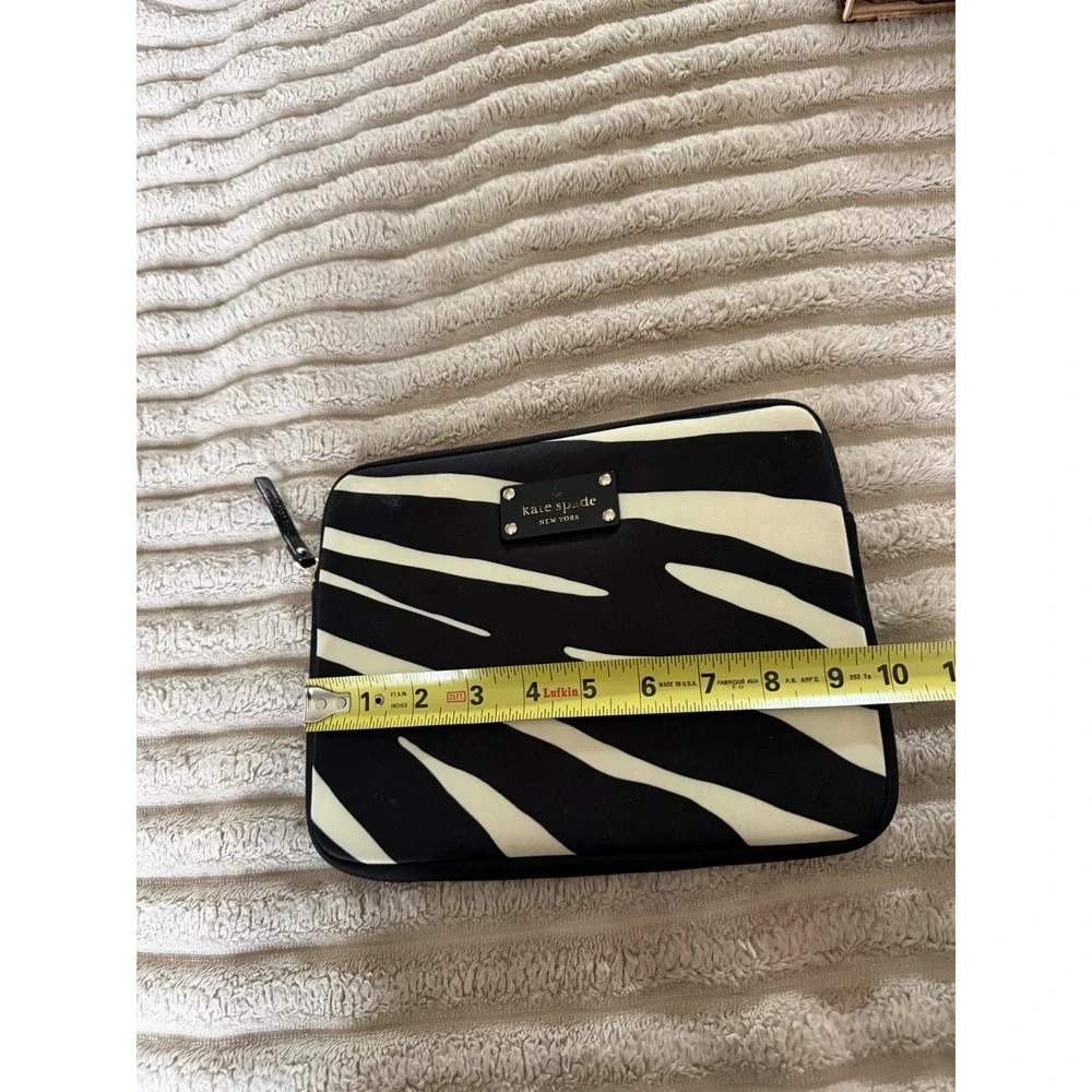 Kate Spade Zebra Print Laptop Tablet Sleeve Bag Black White‎ Purple Interior